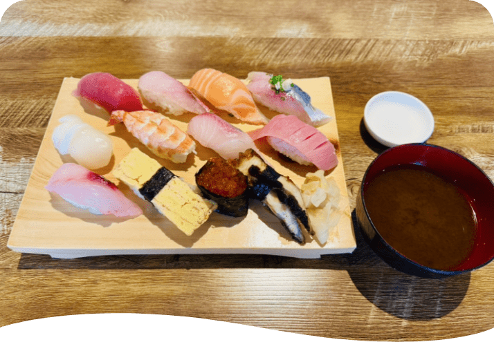 魚屋直営すし食堂魚まる 前島店の写真