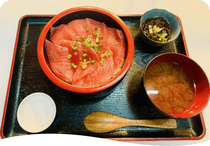 魚屋直営地魚食堂魚まる 樋川店の写真